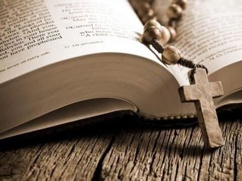 Bible_1.jpg